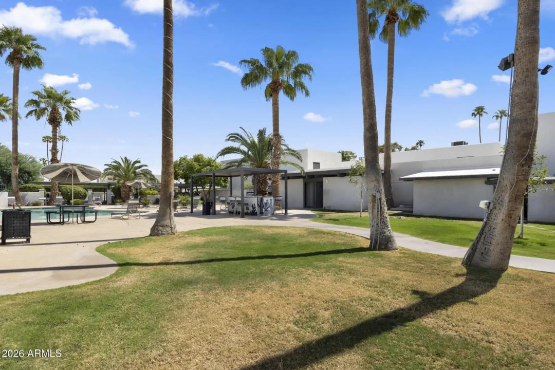 Real Estate Picture 28