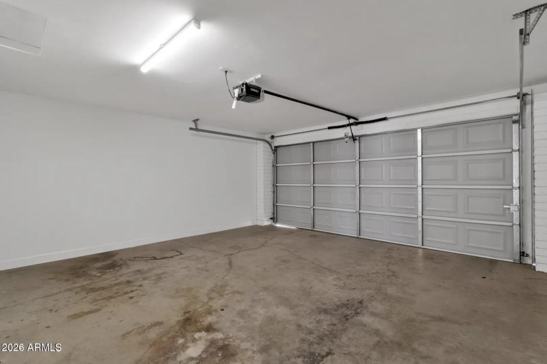 Real Estate Picture 17