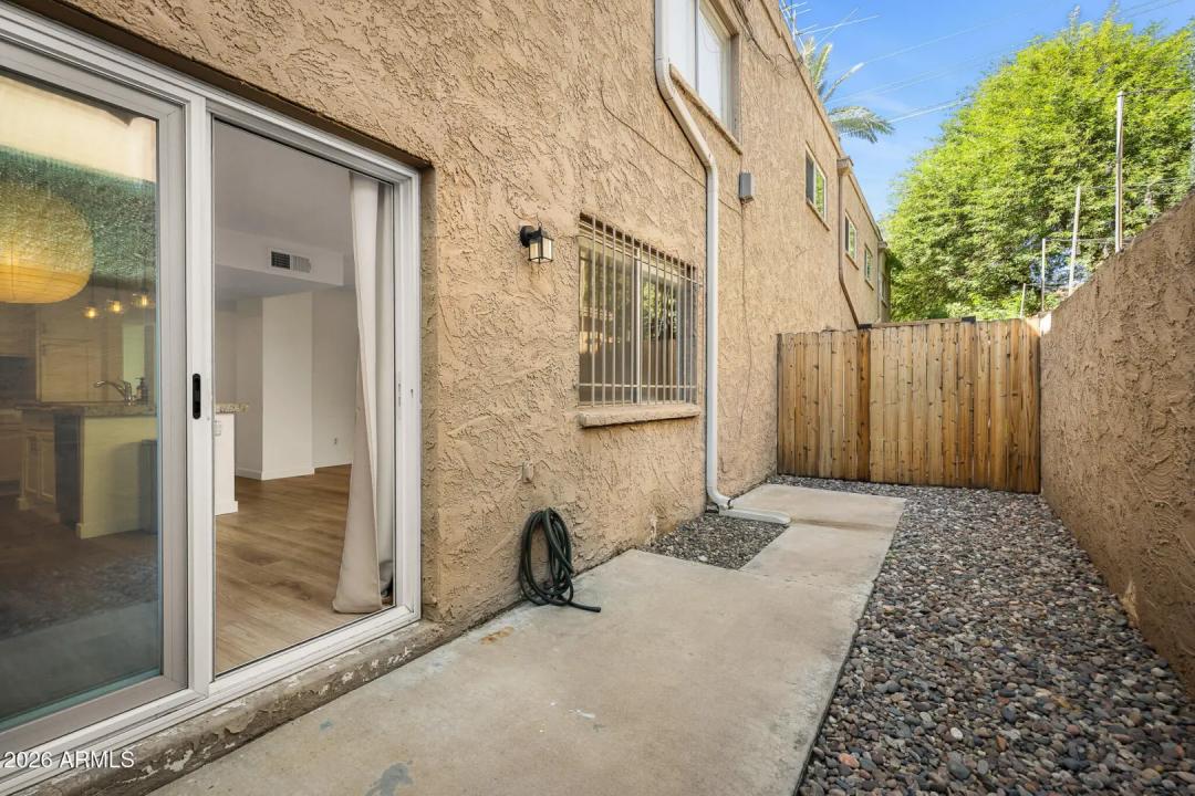Real Estate Picture 16