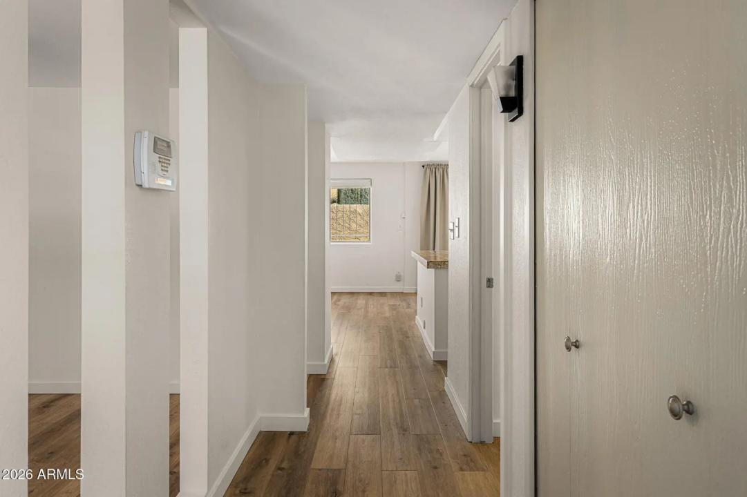 Real Estate Picture 6
