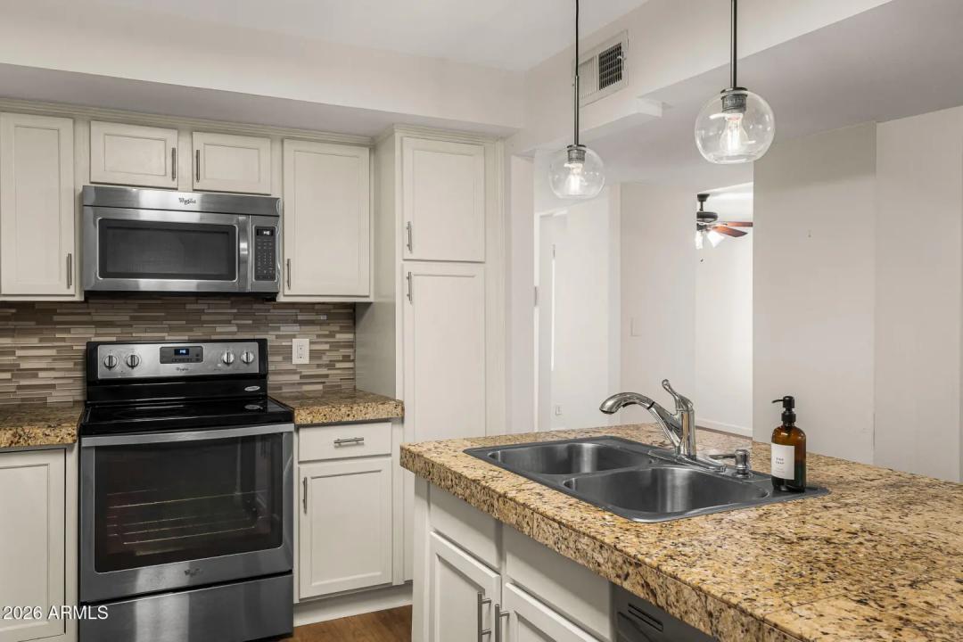 Real Estate Picture 1
