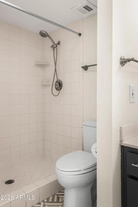 Real Estate Picture 10