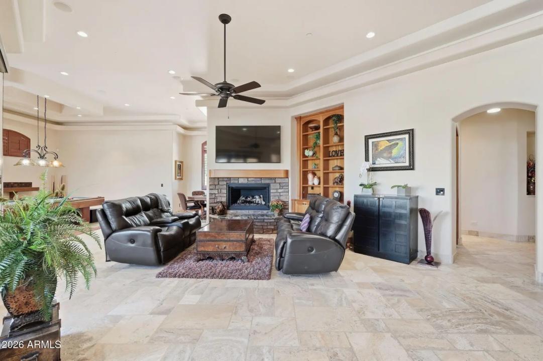 Real Estate Picture 20