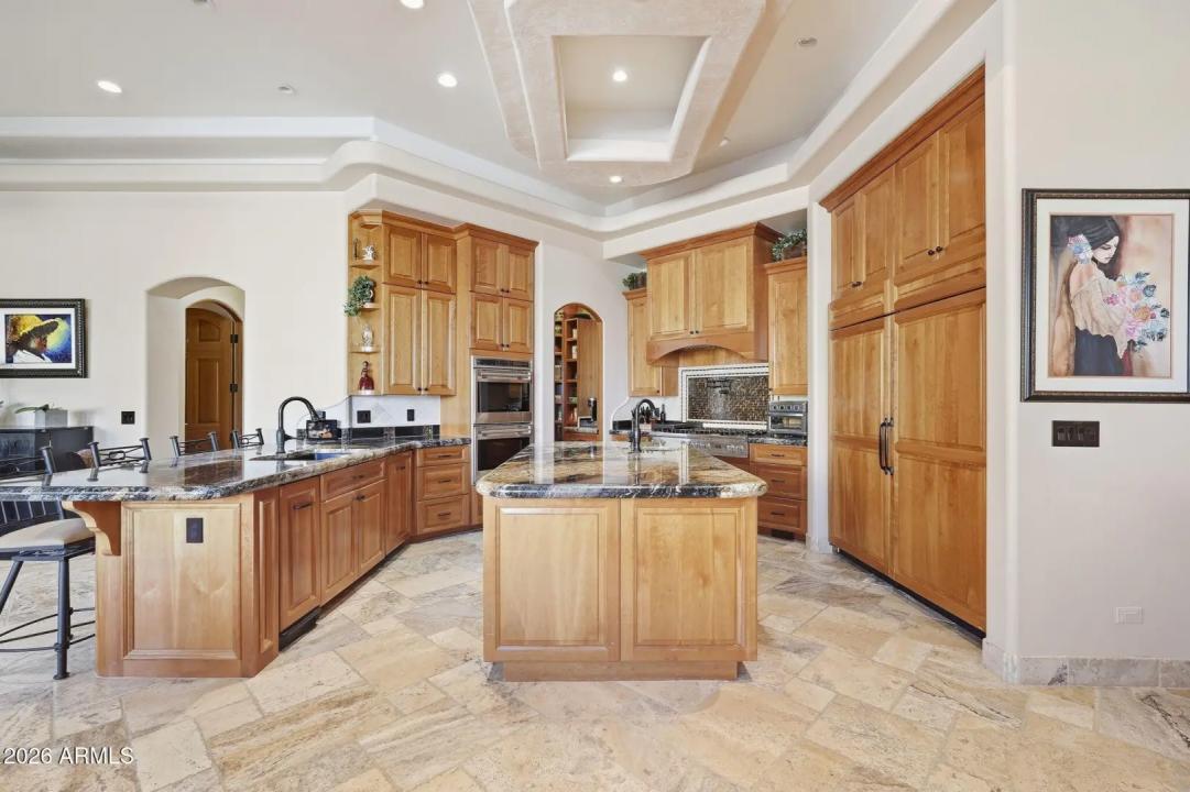 Real Estate Picture 14