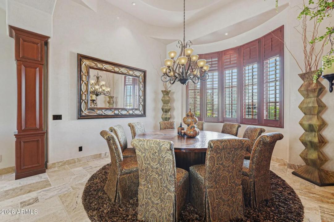 Real Estate Picture 11