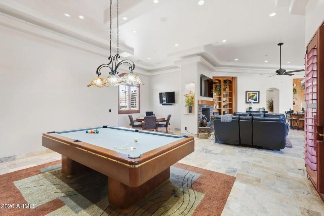 Real Estate Picture 25