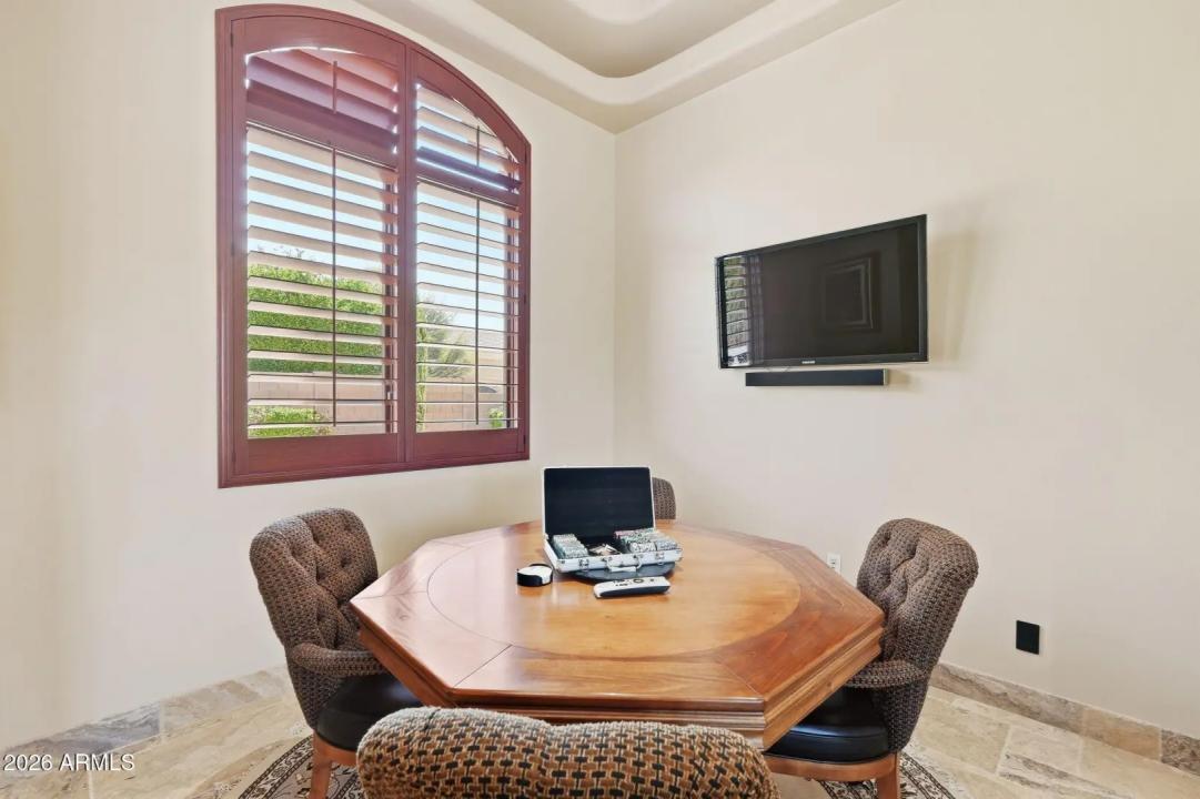 Real Estate Picture 27