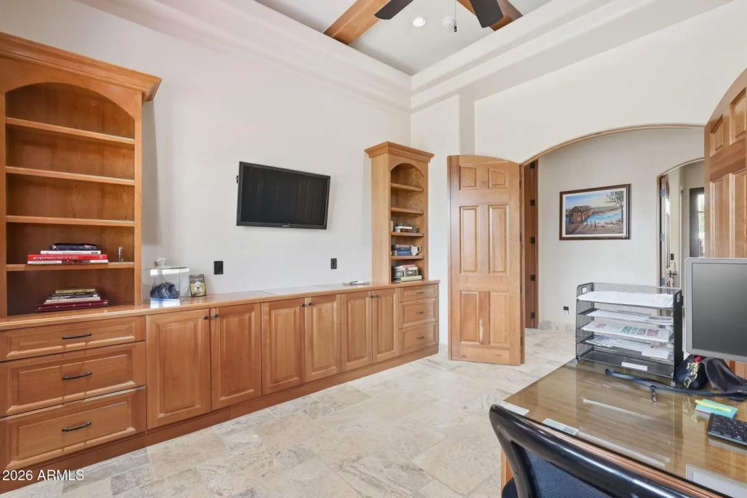 Real Estate Picture 30