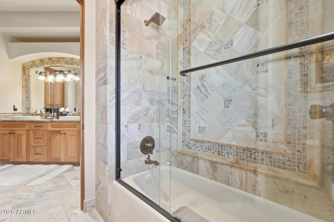 Real Estate Picture 37