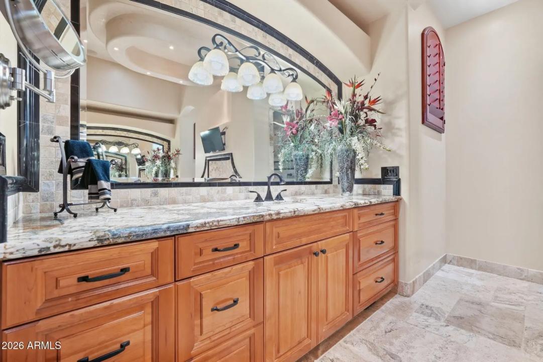 Real Estate Picture 46