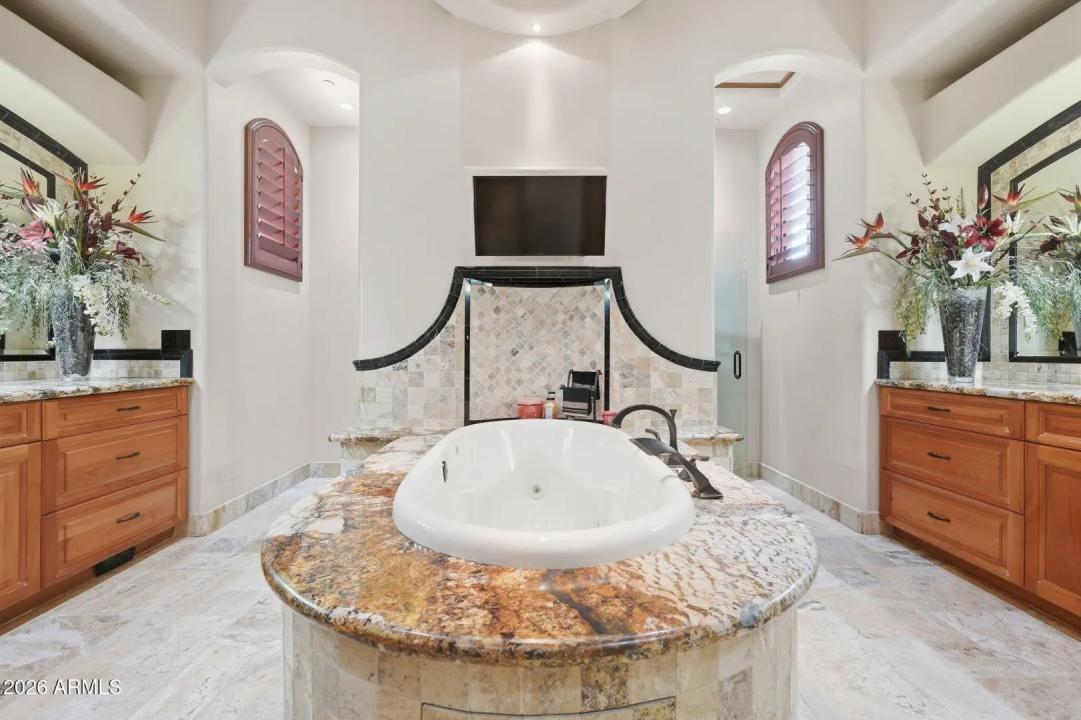 Real Estate Picture 47