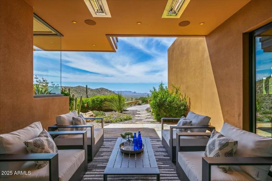 Real Estate Picture 8