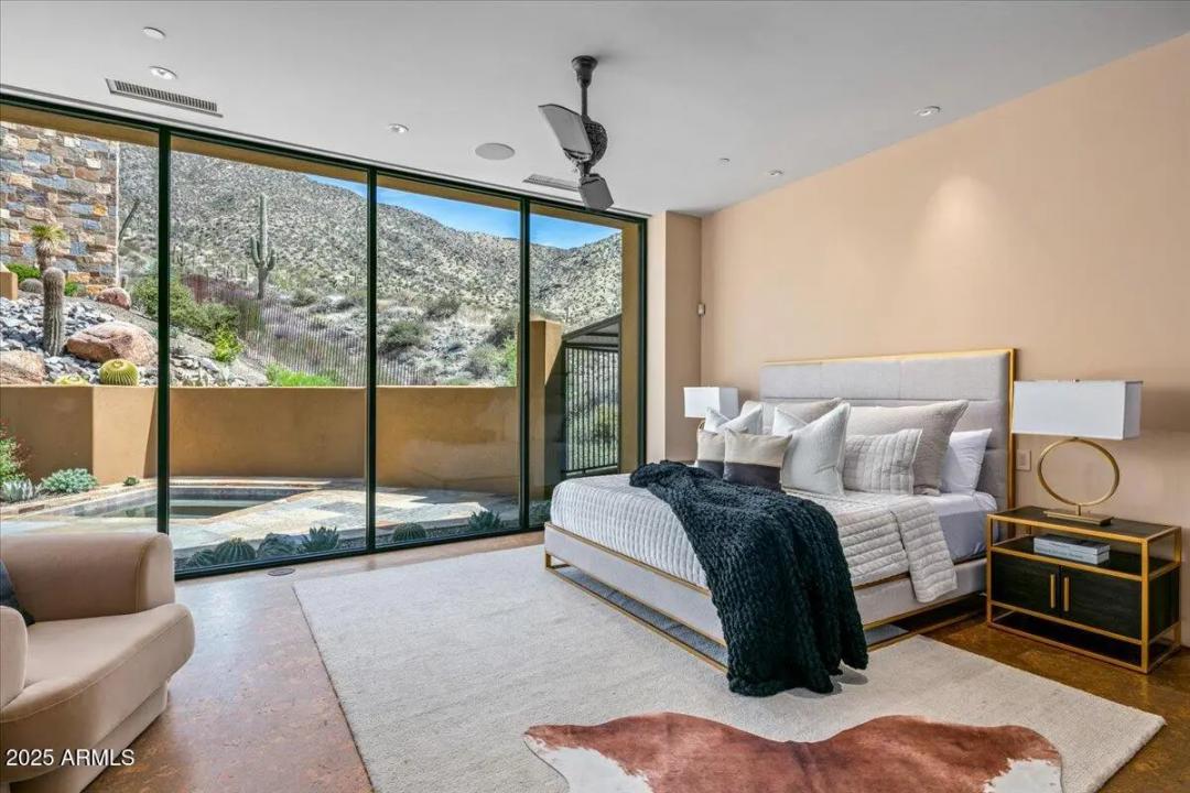 Real Estate Picture 17