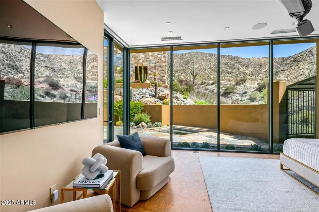 Real Estate Picture 19