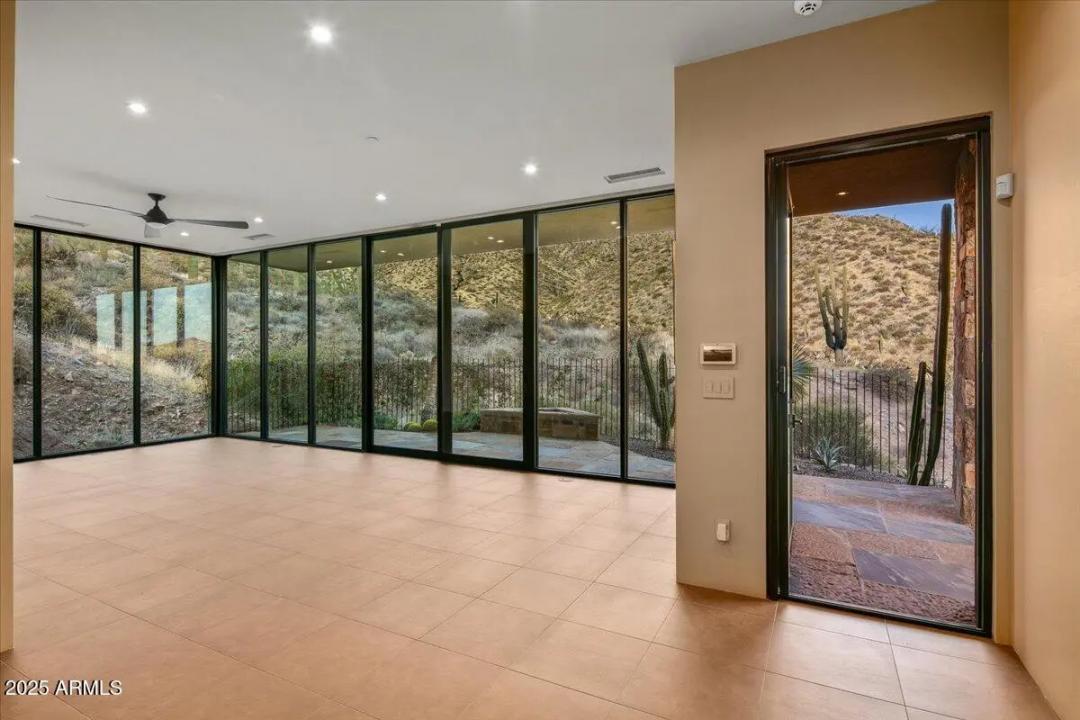 Real Estate Picture 22