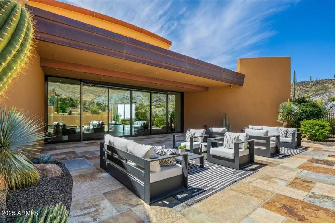 Real Estate Picture 25