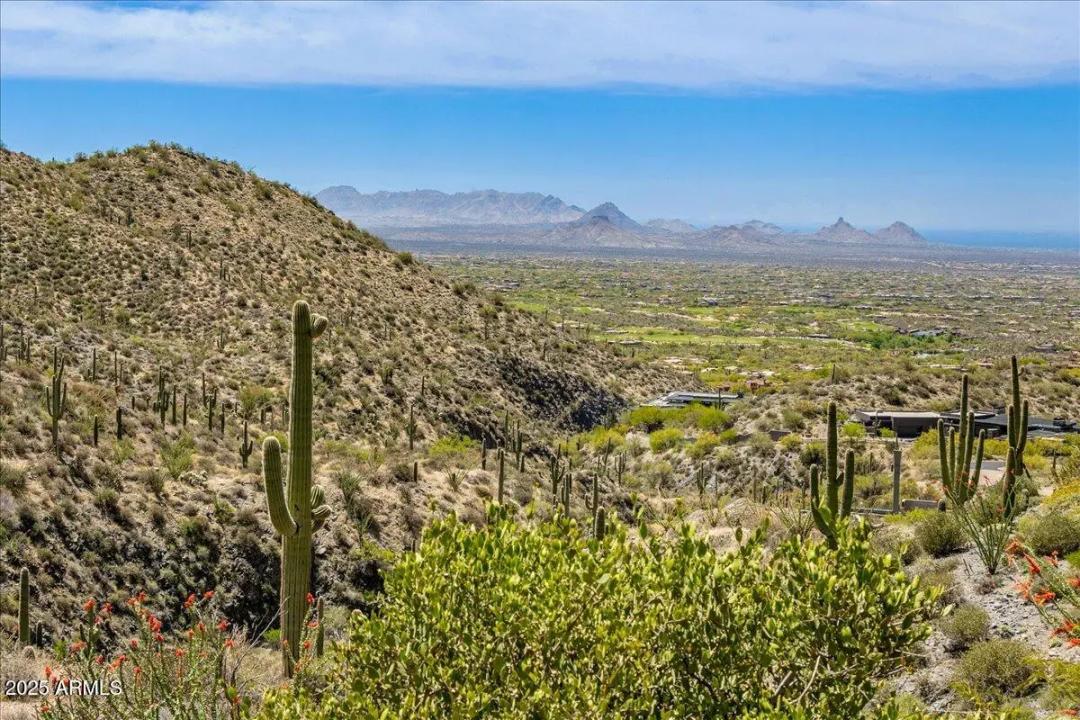 Real Estate Picture 32