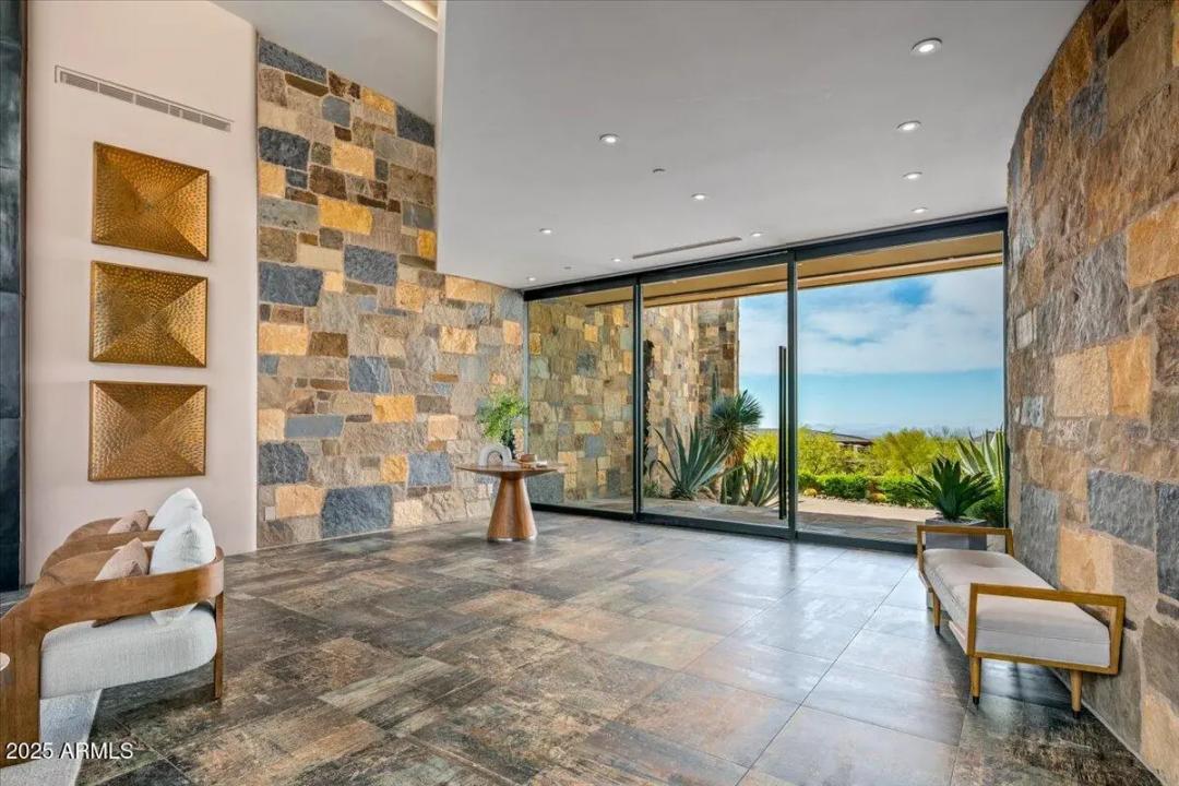 Real Estate Picture 39