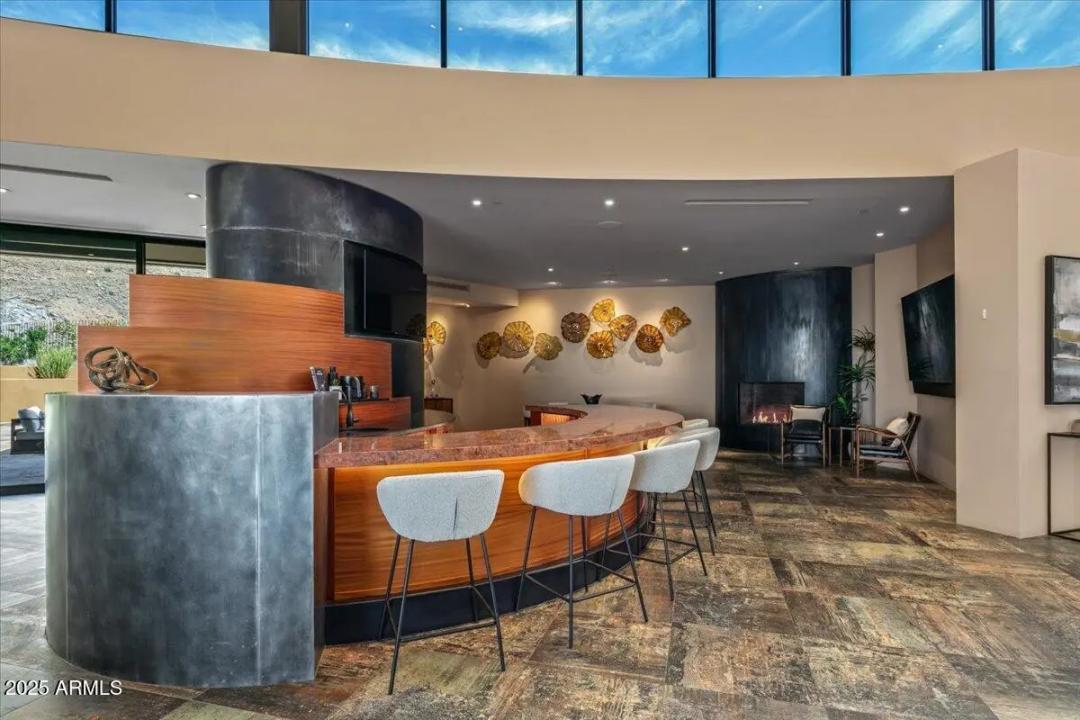 Real Estate Picture 42