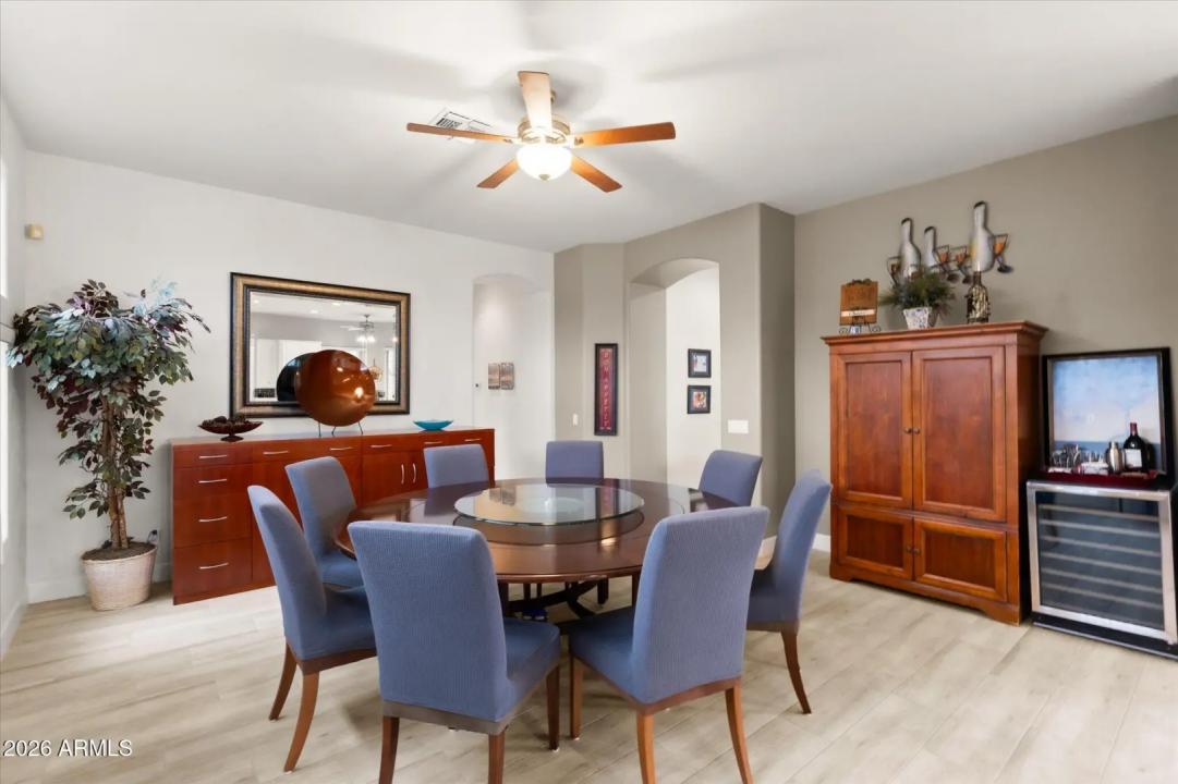 Real Estate Picture 16