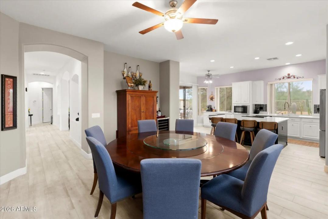 Real Estate Picture 17