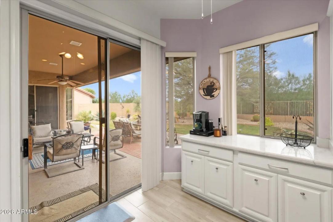 Real Estate Picture 12