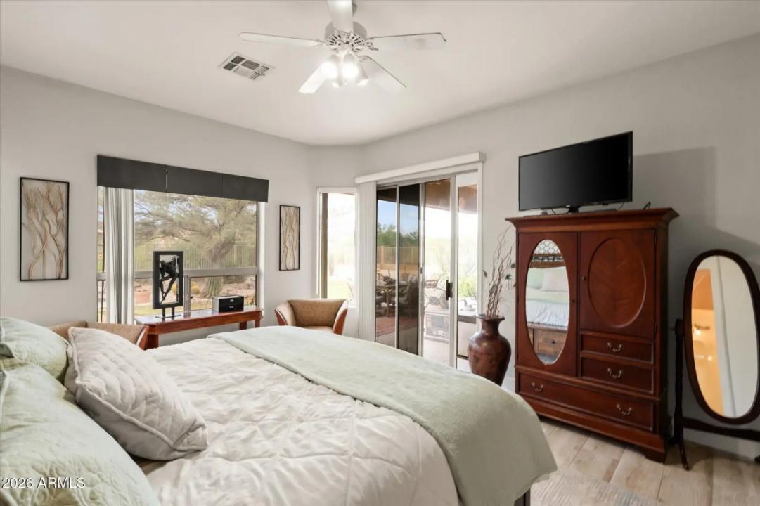 Real Estate Picture 20