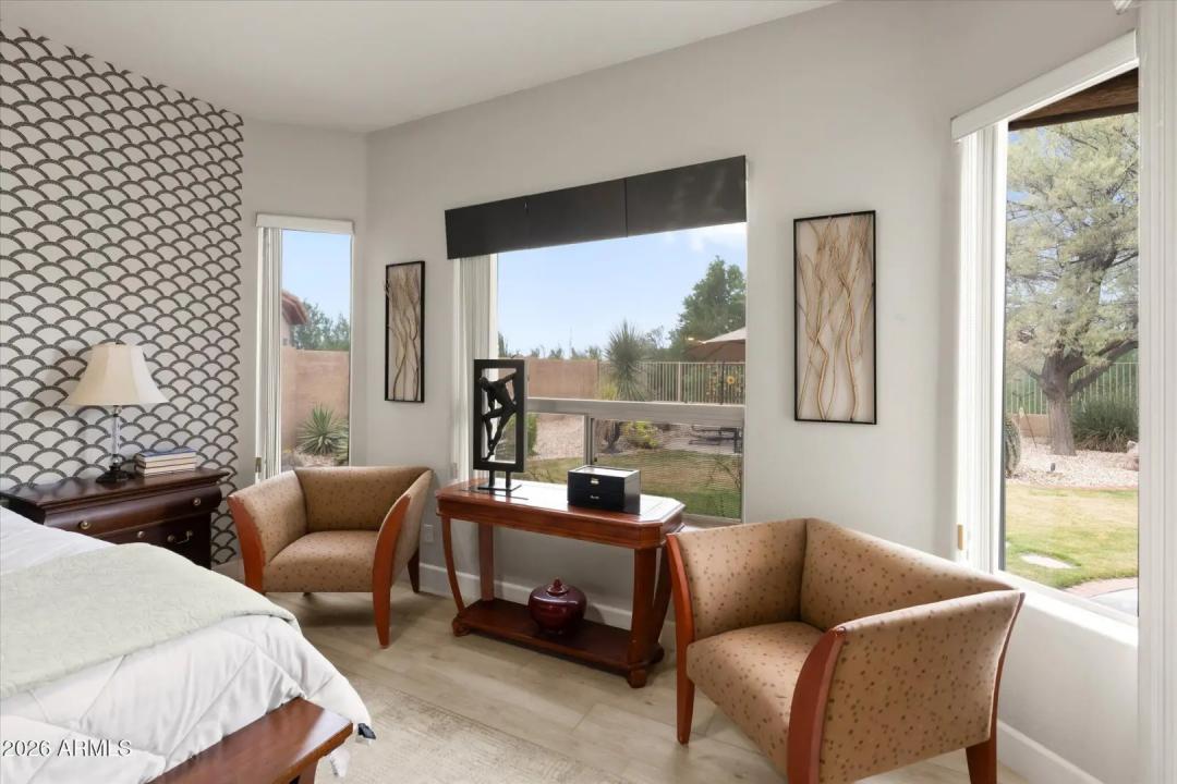 Real Estate Picture 21