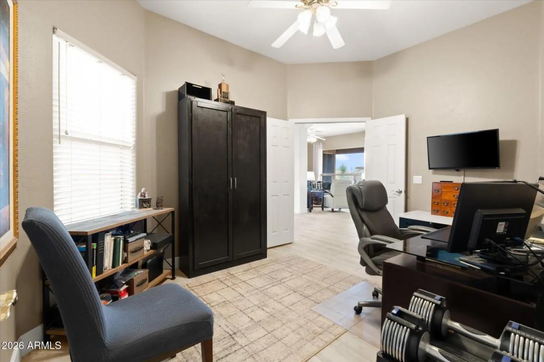 Real Estate Picture 33