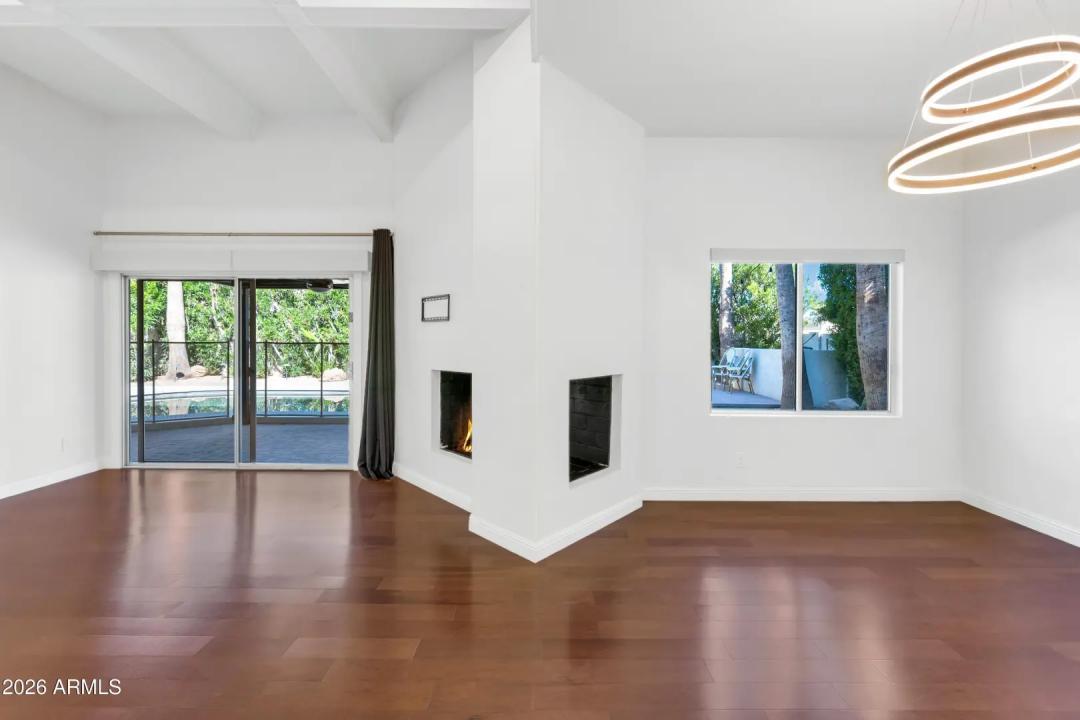 Real Estate Picture 6