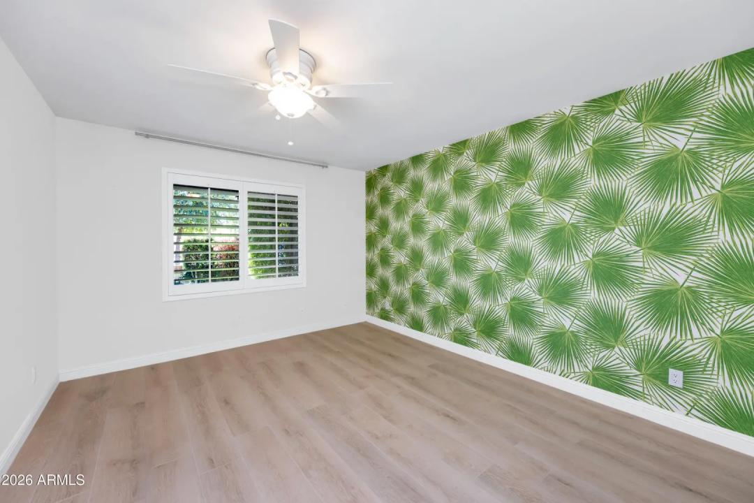 Real Estate Picture 19