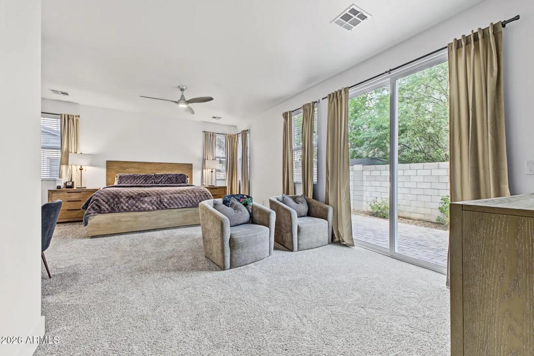 Real Estate Picture 17