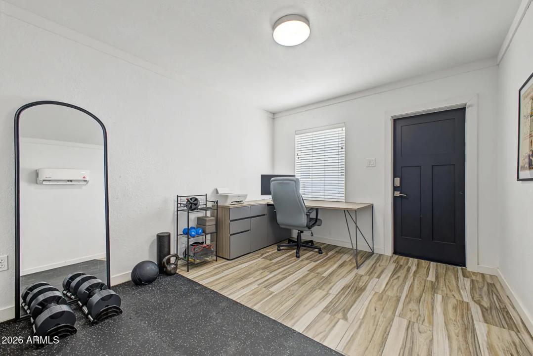 Real Estate Picture 32
