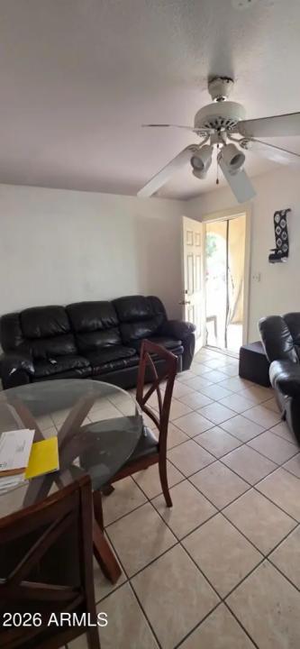 Real Estate Picture 7