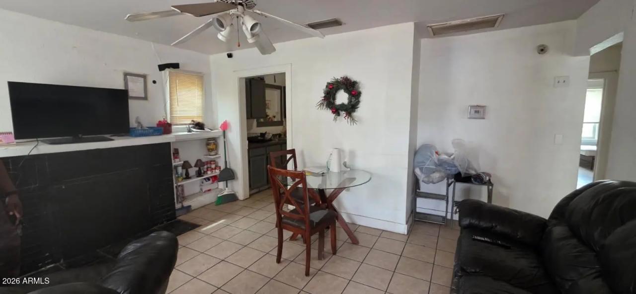 Real Estate Picture 13