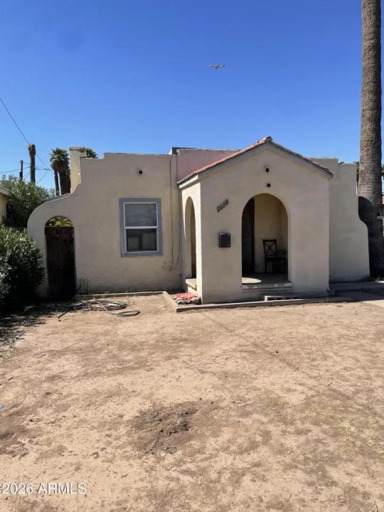 Real Estate Picture 3