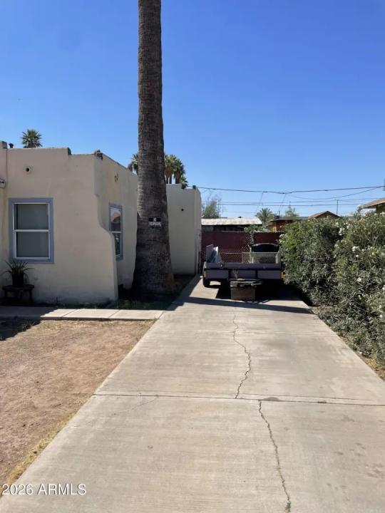 Real Estate Picture 4