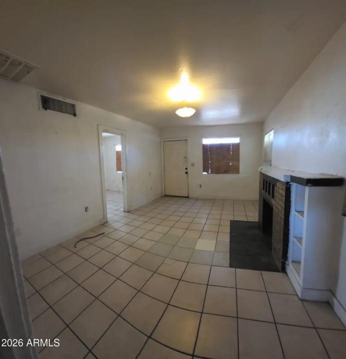 Real Estate Picture 16