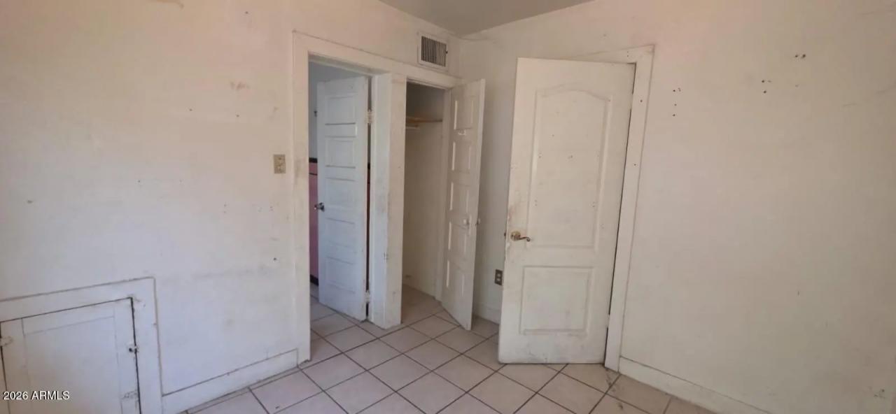 Real Estate Picture 18