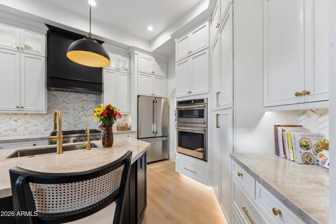 Real Estate Picture 21