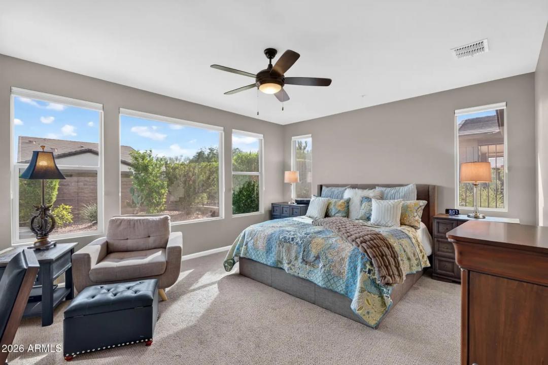 Real Estate Picture 13