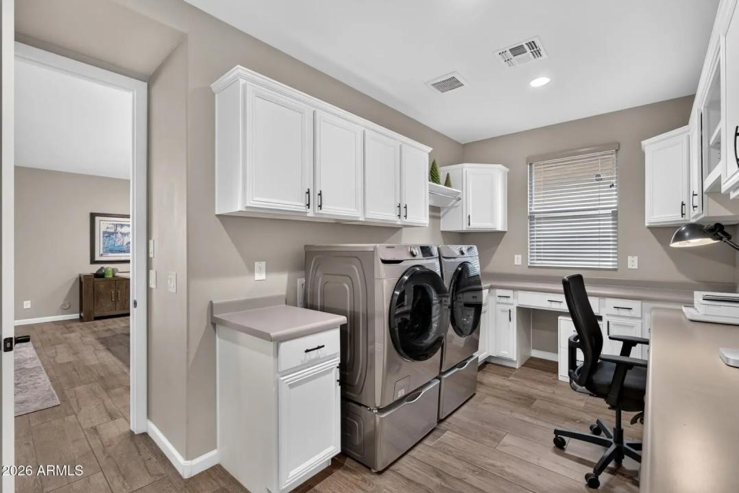 Real Estate Picture 21