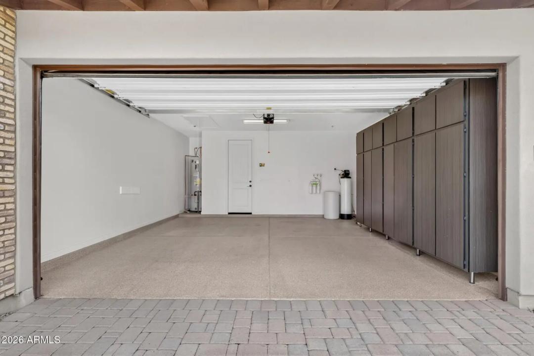 Real Estate Picture 22