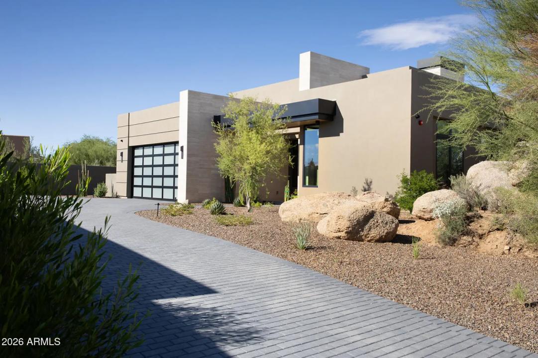 Real Estate Picture 33