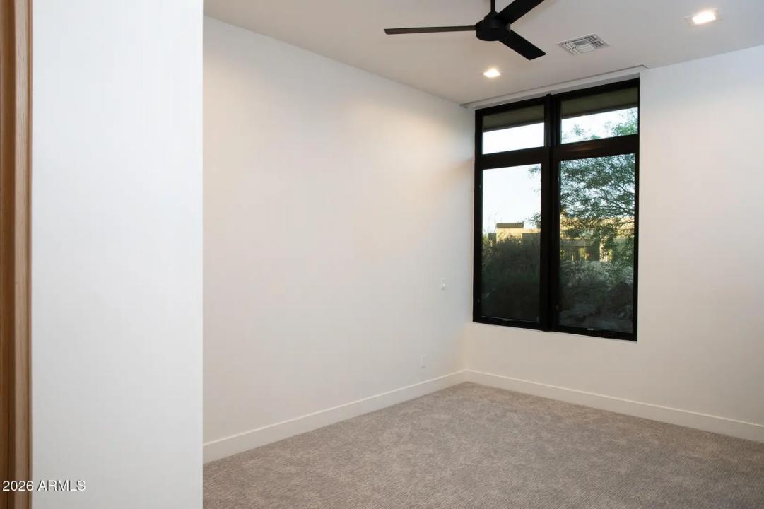 Real Estate Picture 21