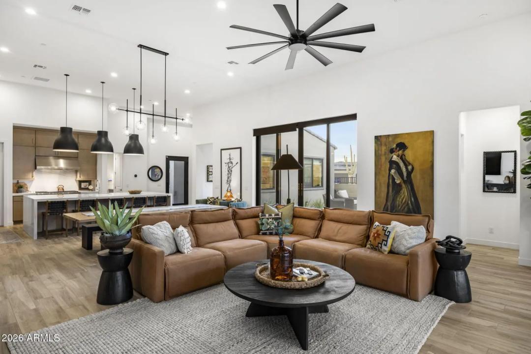 Real Estate Picture 6