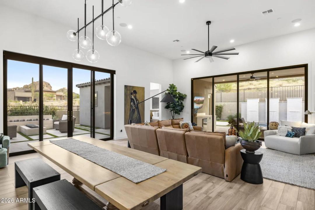 Real Estate Picture 19