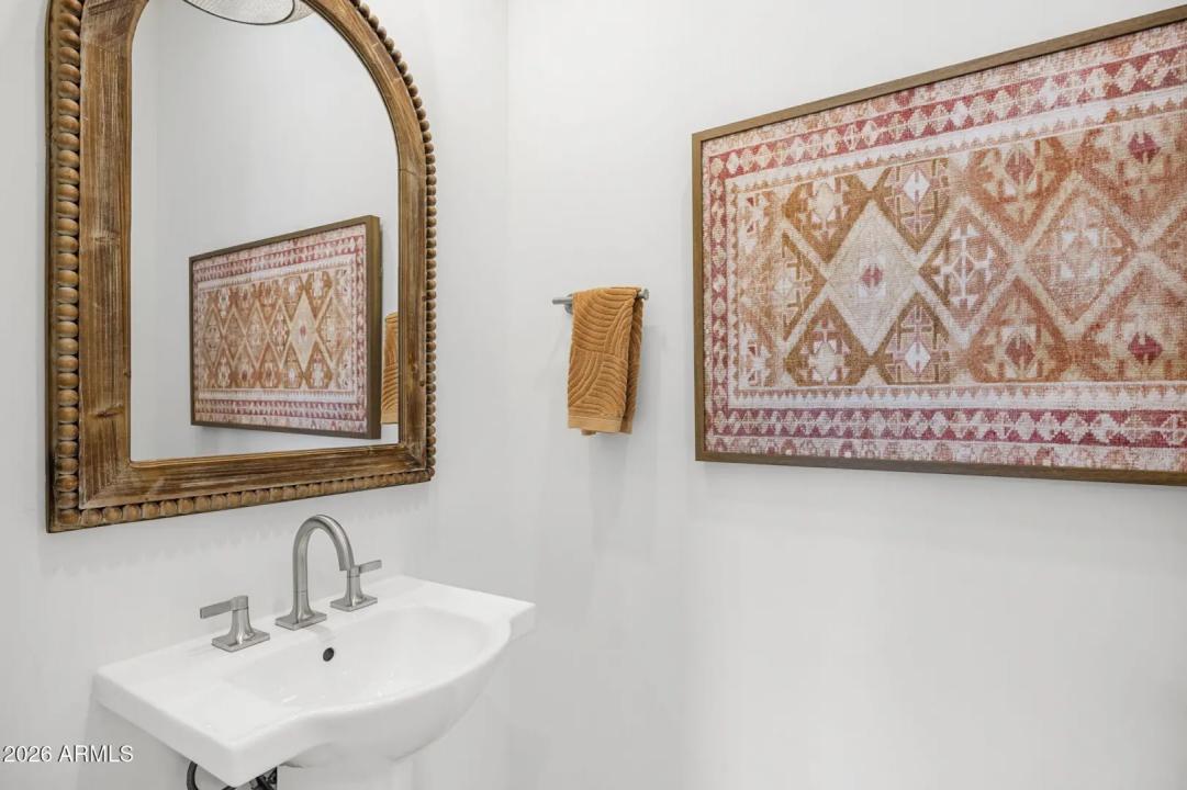 Real Estate Picture 22