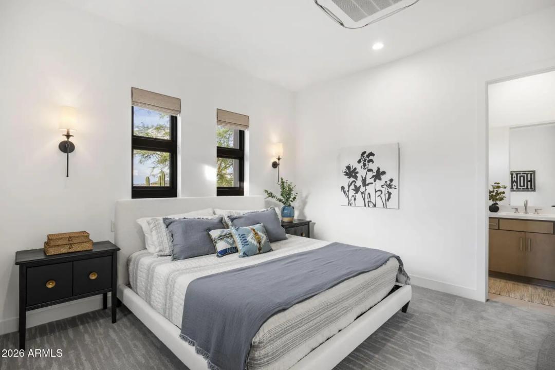 Real Estate Picture 33