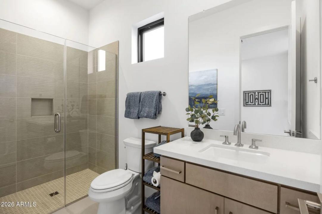 Real Estate Picture 34